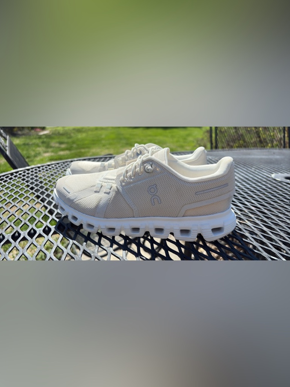 Lightweight Cream Athletic Running Shoes - Women